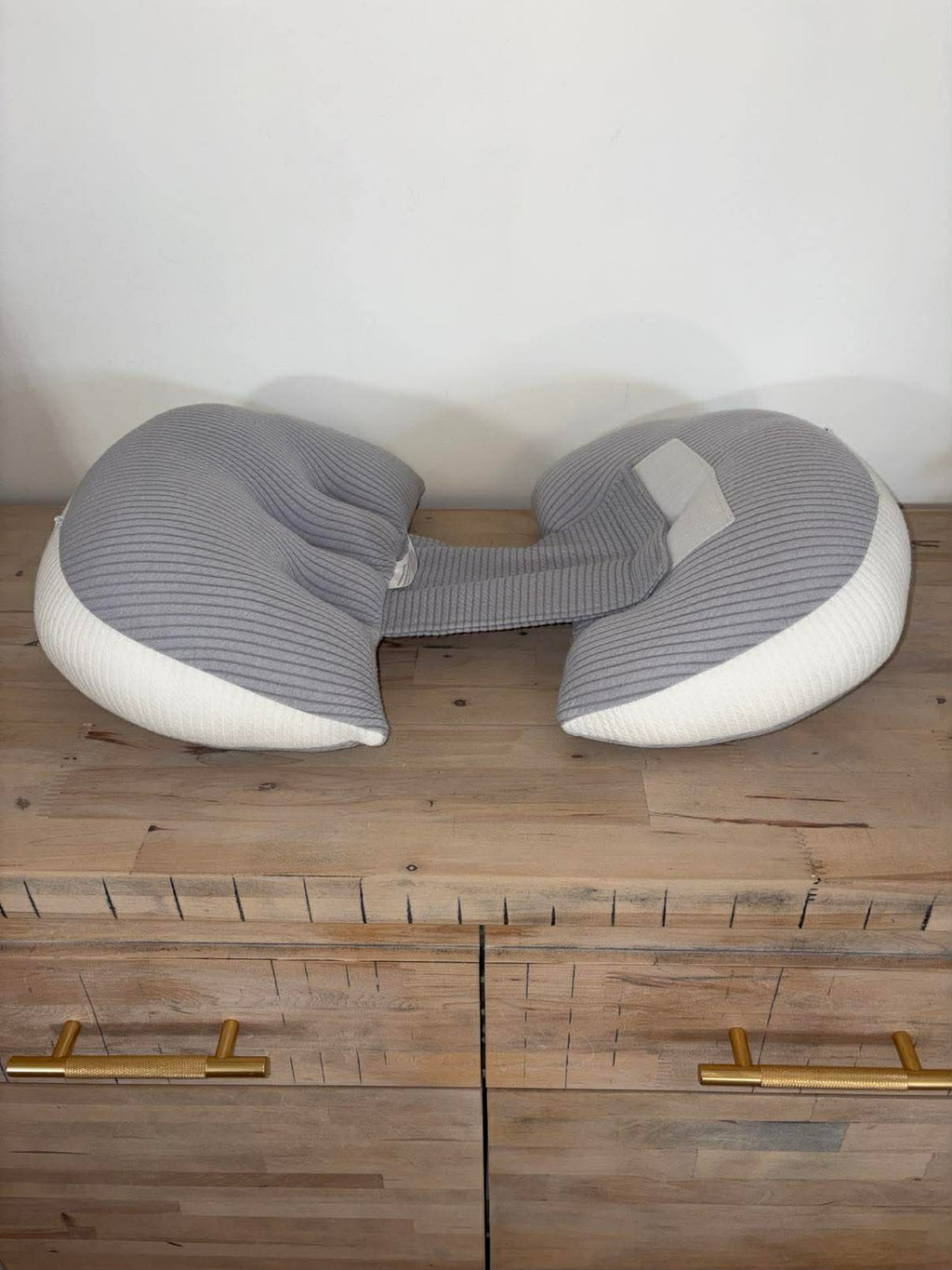 Side-Sleeping Pregnancy Support Pillow
