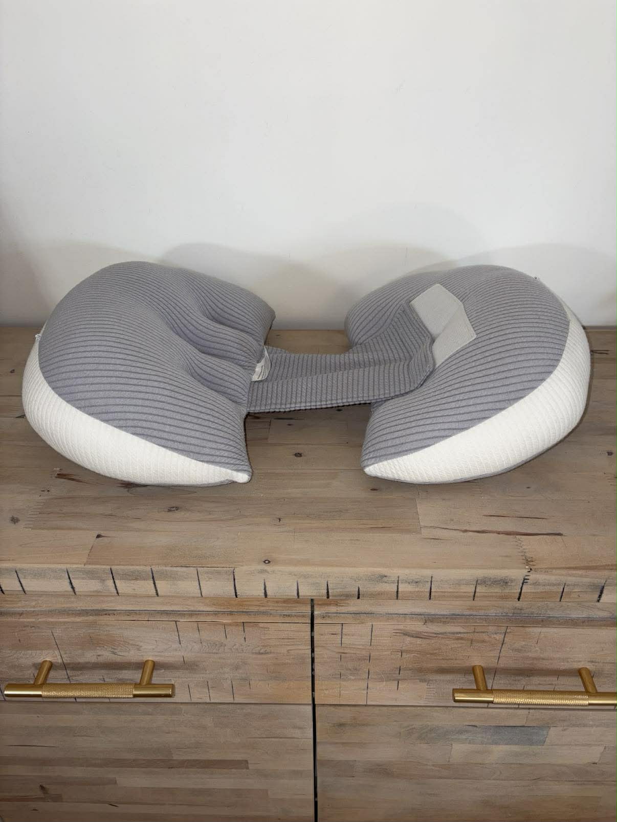 Side-Sleeping Pregnancy Support Pillow