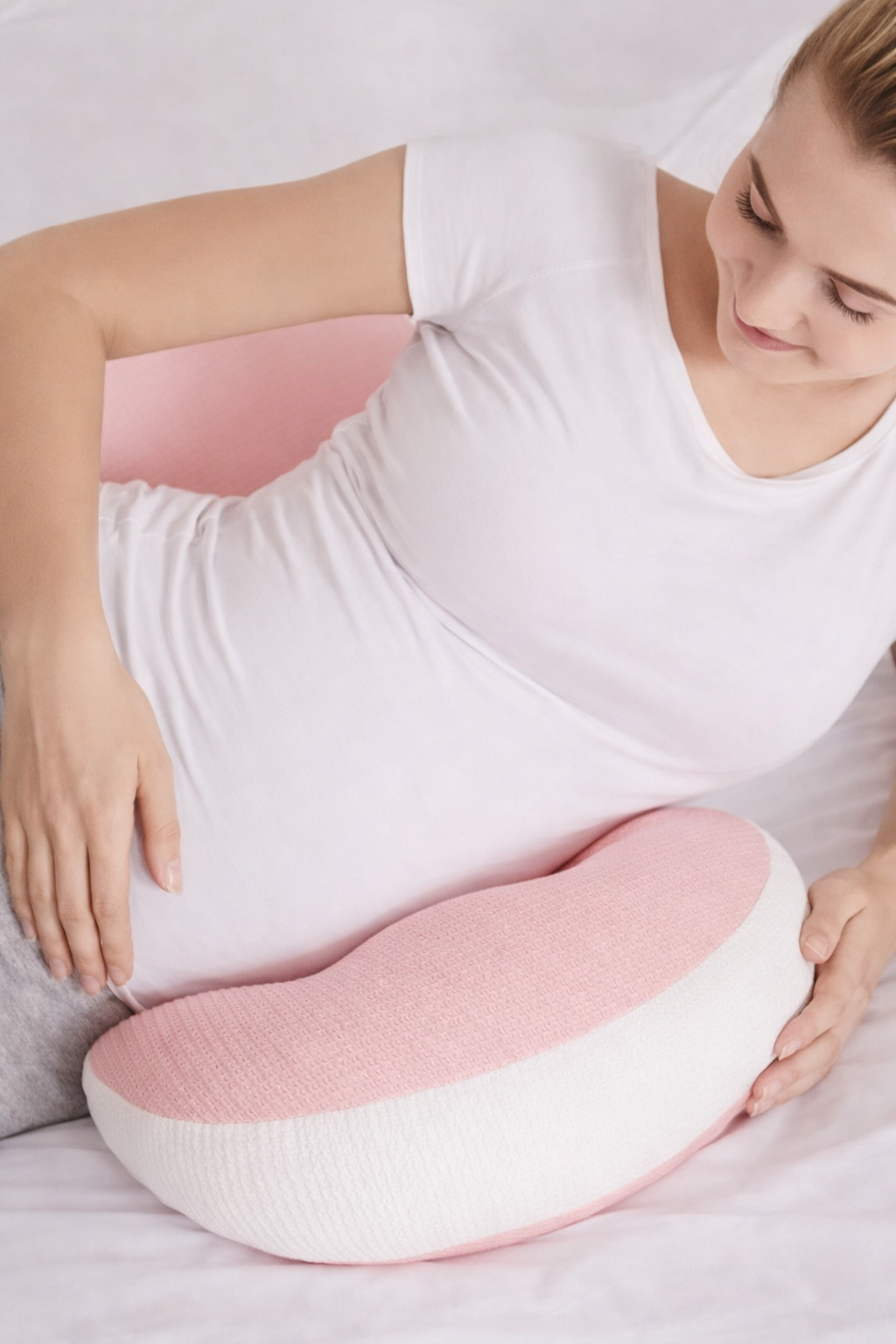 Side-Sleeping Pregnancy Support Pillow